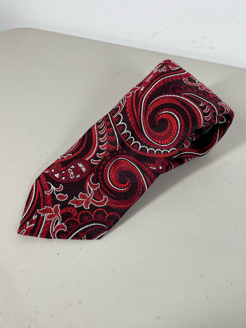 Redford Paisley Silk Necktie Red Black Made in Italy Classic Dress Tie Formal